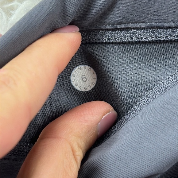 Lululemon Tight Stuff Tight II 25" Titanium - Picture 7 of 7